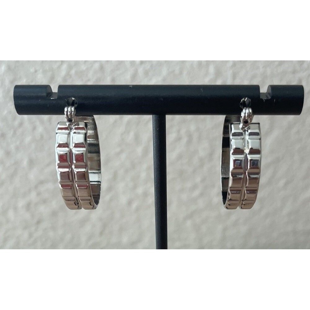 Lauren Silvertone Grid Hoop Earrings Women’s Fashion Jewelry New